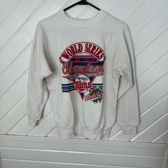 Vintage 1987 Minnesota Twins World Series Champions
Sweatshirt Sz Small - Picture 1 of 8